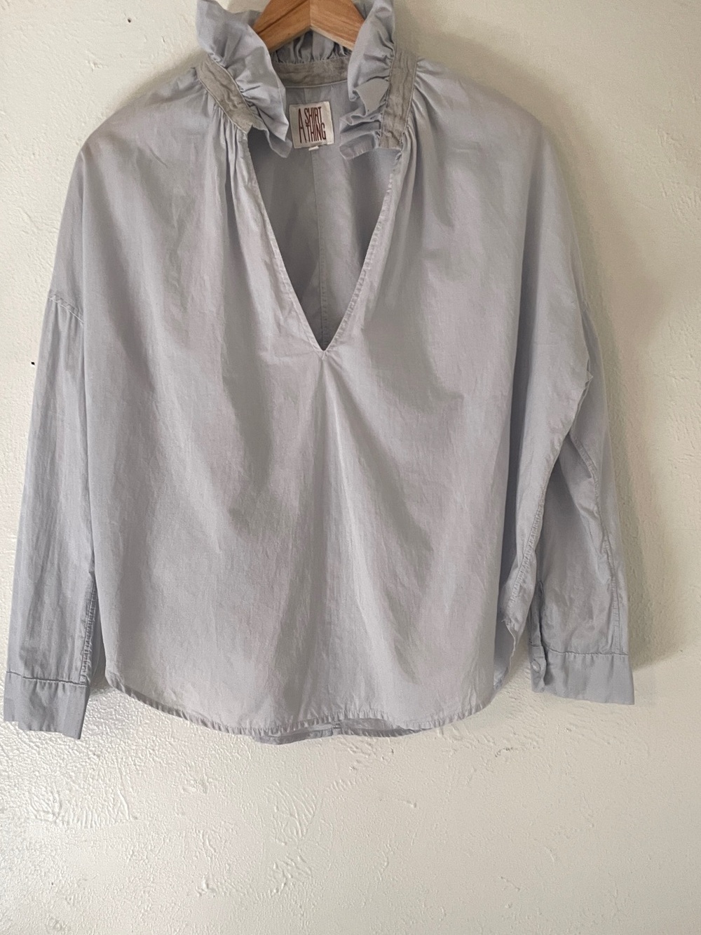 A Shirt Thing Penelope Cabo Light Blue Ruffle V-Neck Blouse Petite Small